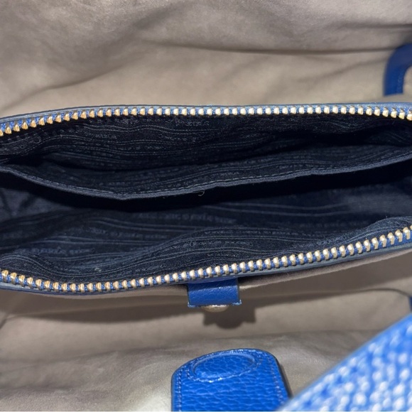 Kate Spade Knott Blue Striped Medium Straw with Leather Trim Crossbody Tote - Picture 3 of 13